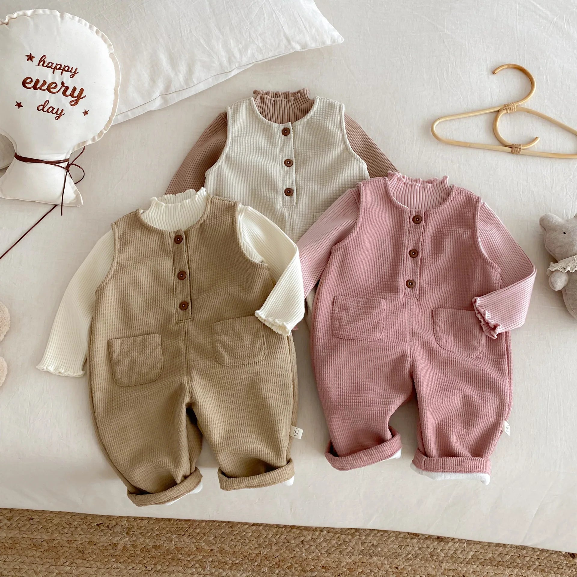 Children's Velvet Overalls 0-5 Years Old Winter Korean Children's Clothing Boys' Fashionable Casual Pants Girls' Pants