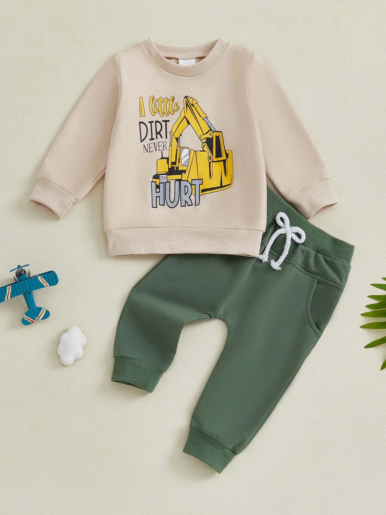 Boys 2-piece Set Short Sleeve Dinosaur Print T-shirt with Denim Shorts Summer Outfit for Toddlers and Kids