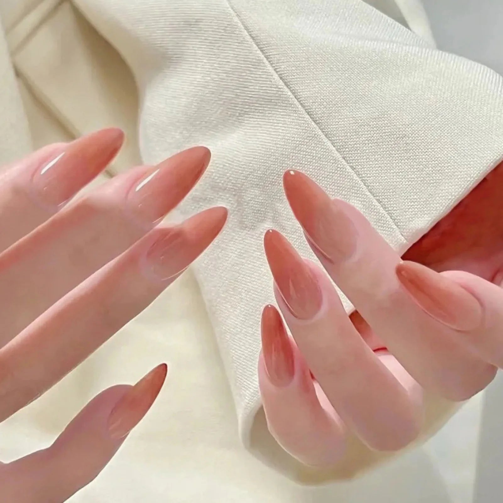 24pcs/box False Nails With Glue Mid-length Round Head Vintage Wine Red Fashion Artificial Nail Press On Fake Nail Art Decoration