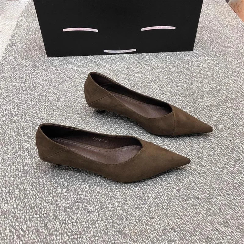 2025 New Comfortable Low 3-5 cm Heels Women's Working Shoes Leather Shallow French Style Thin Heeled Pumps For Office Casual