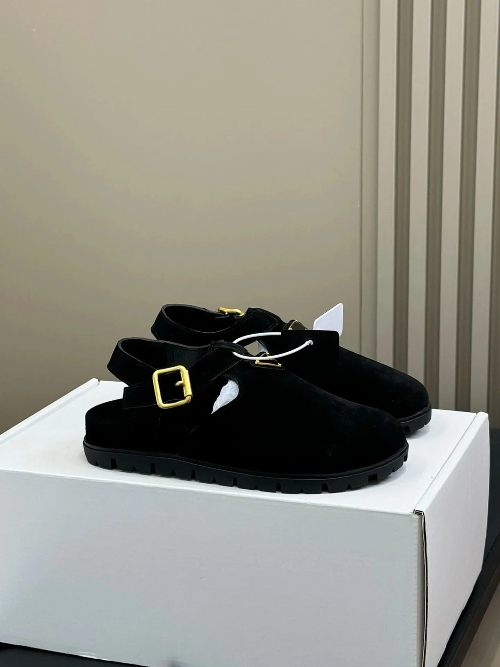 Women's Shoes Suede Buckle Clogs Flat Sandals