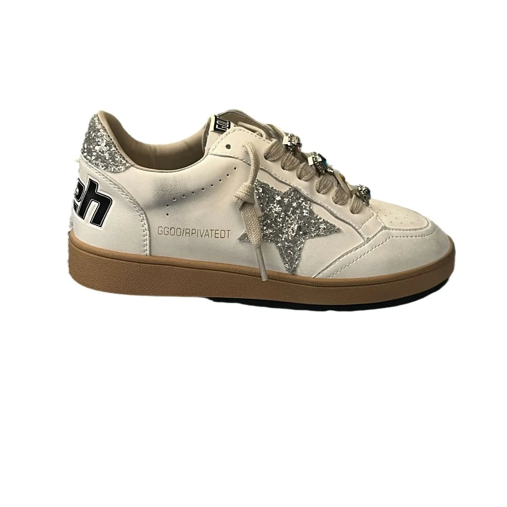 Fashionable Casual Star Shoes Spring 2025 New Arrival Distressed Soles Preppy Style White Shoes For Adults Rubber Soles