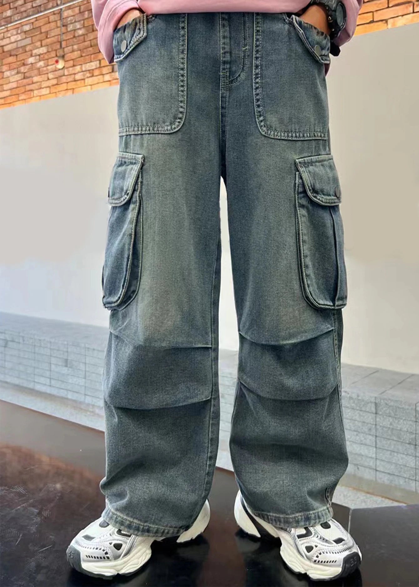 Loose-fit preppy-style casual denim jeans for teenage boys – versatile, stylish, and rugged washed s