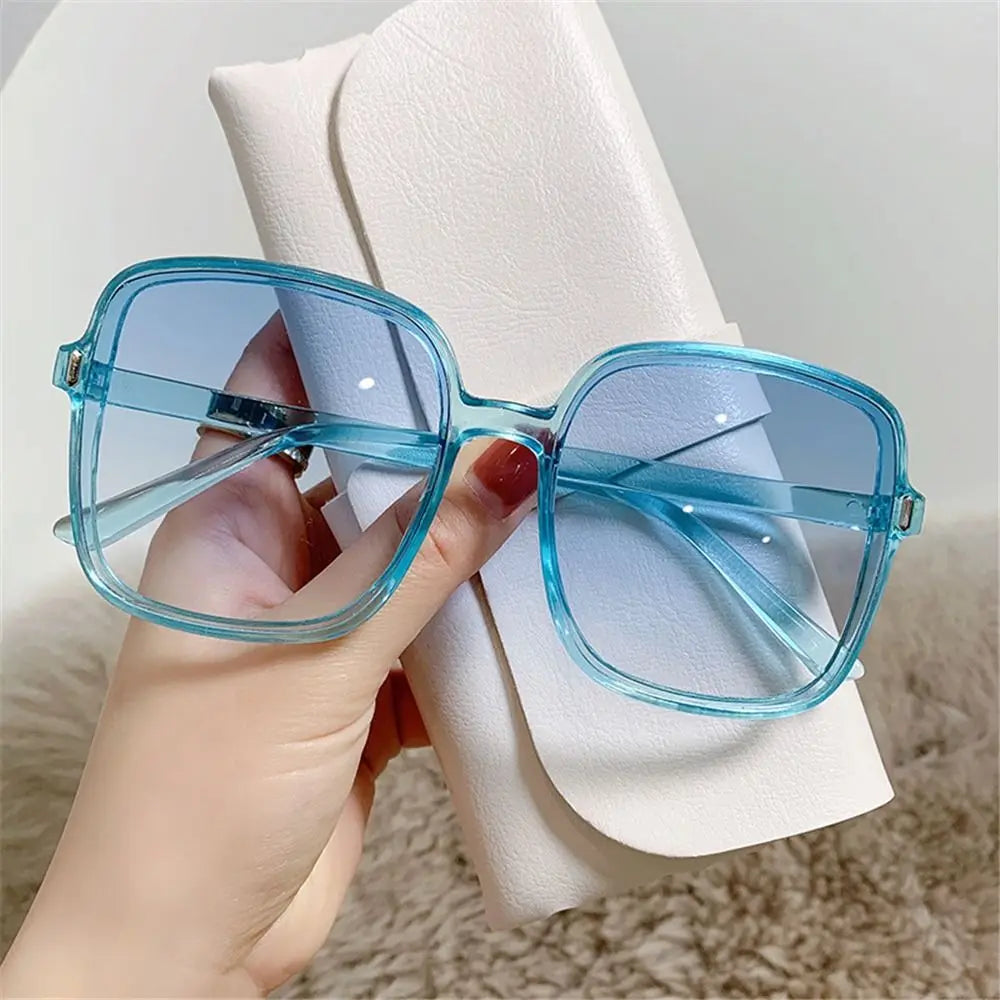 Oversized Sunglasses for Women Luxury Vintage Square Sun Glasses Classic UV400 Big Frame Lady Eyewear