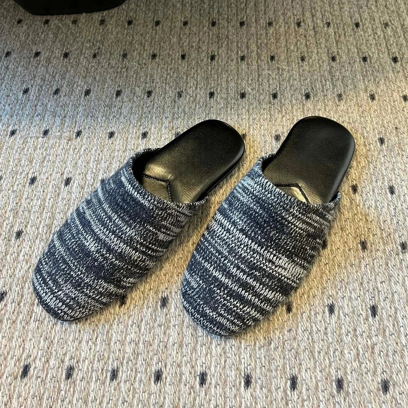 Top Quality Handmade BlingBling Crystal Pointed-Toe Super High Heel Woman Slippers Stiletto Ladies Wedding Banquet PumpsTop Qual