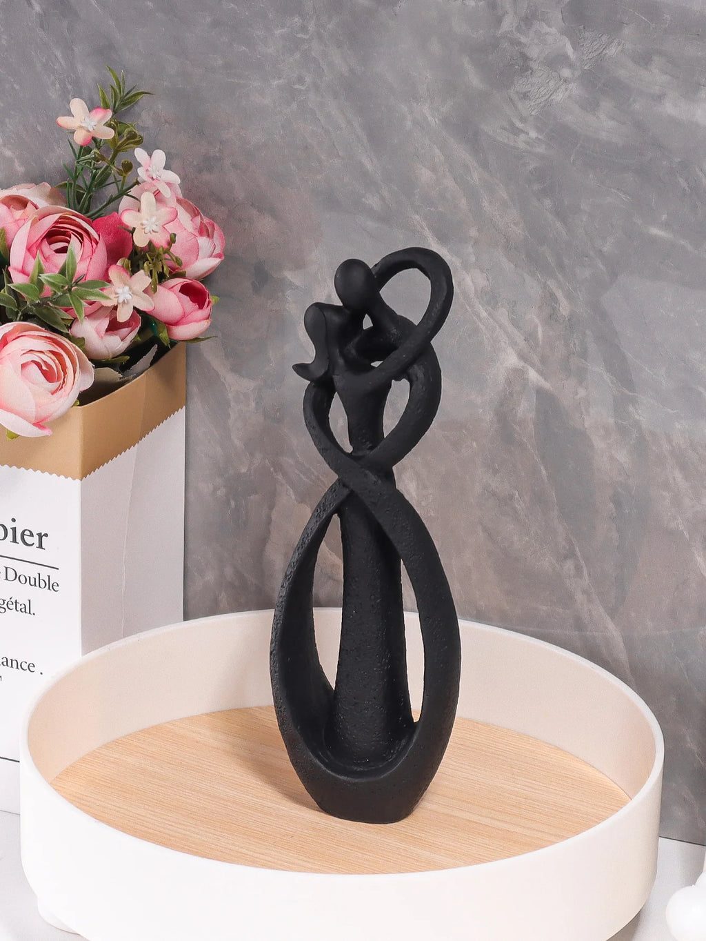 Nordic Style Creative Home Decor: Embracing Couple Sculpture for Office, Bookshelf, Living Room, Bedroom, Tabletop Decoration