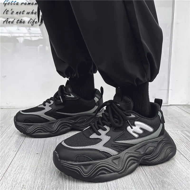 New Men's Shoes Are Trendy Fashionable Comfortable Wear Resistant Anti Slip Casual Shoes Versatile Through The Four Seas