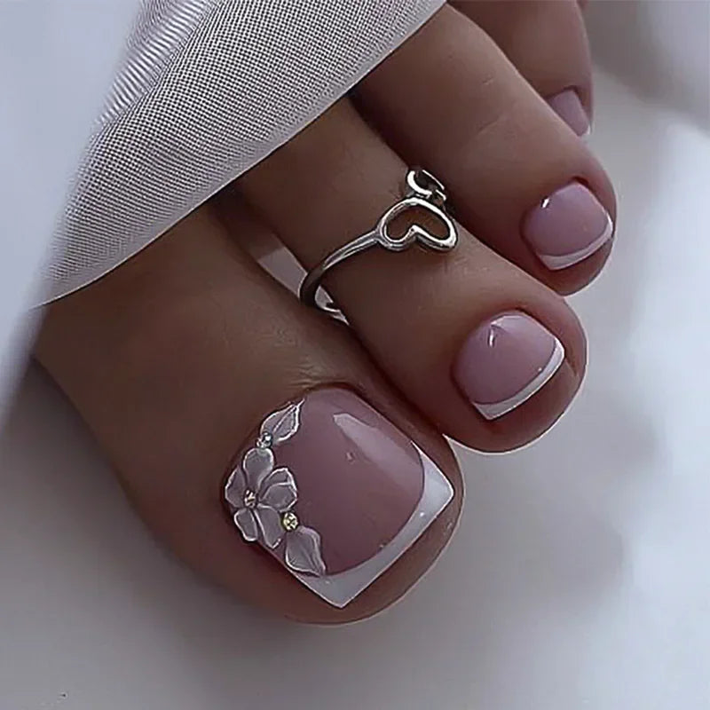 New French False Toe Nails with Heart Rhinestone Design White Edge Summer Press on Toenails Fashion Manicure Fake Toenail Patch