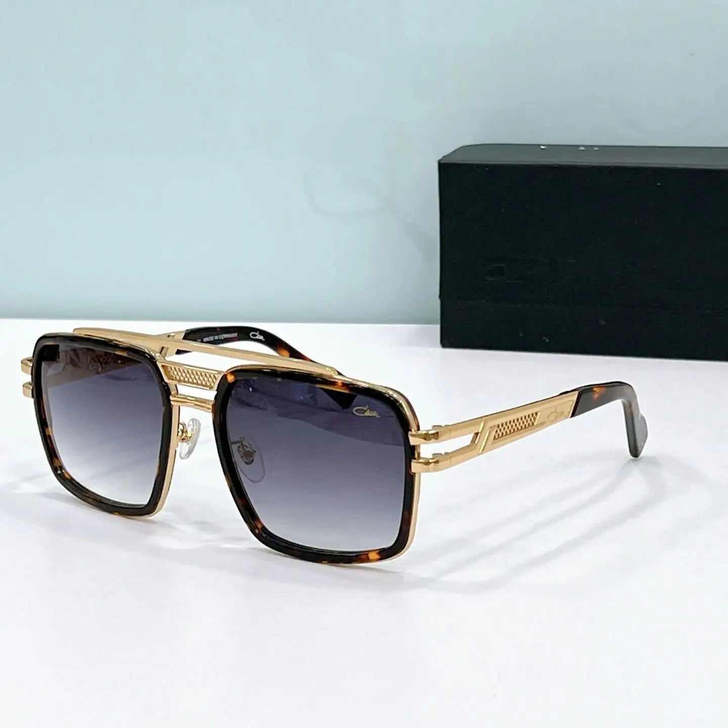 Original CAZA MOD6033 Classic Stylish Gradient Blue Lenses Men Sunglasses Luxury Design Gold Alloy Frame Women Couple Eyewear