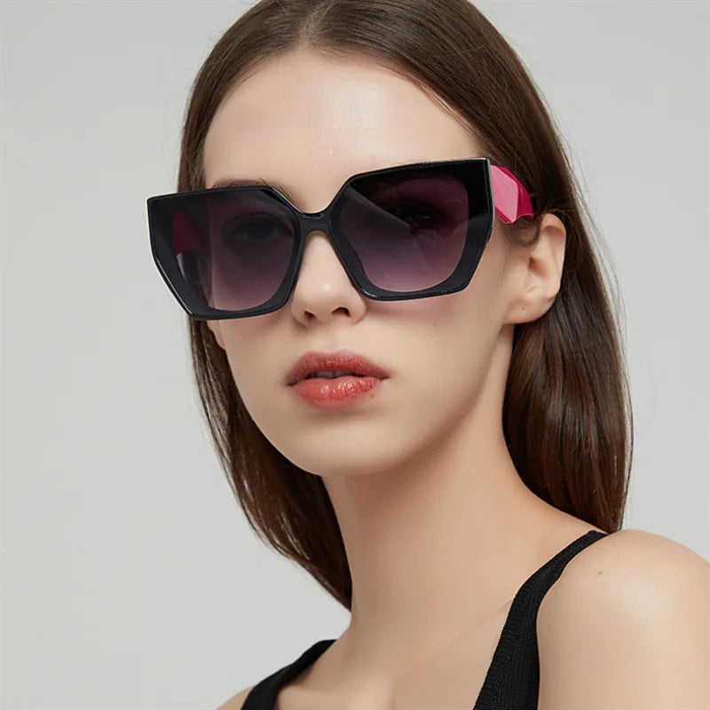 New Small Sunglasses Women Trendy Brand Sun Glasses Female Designer Vintage Eyewear Men Square Glasses UV400 Oculos De Sol