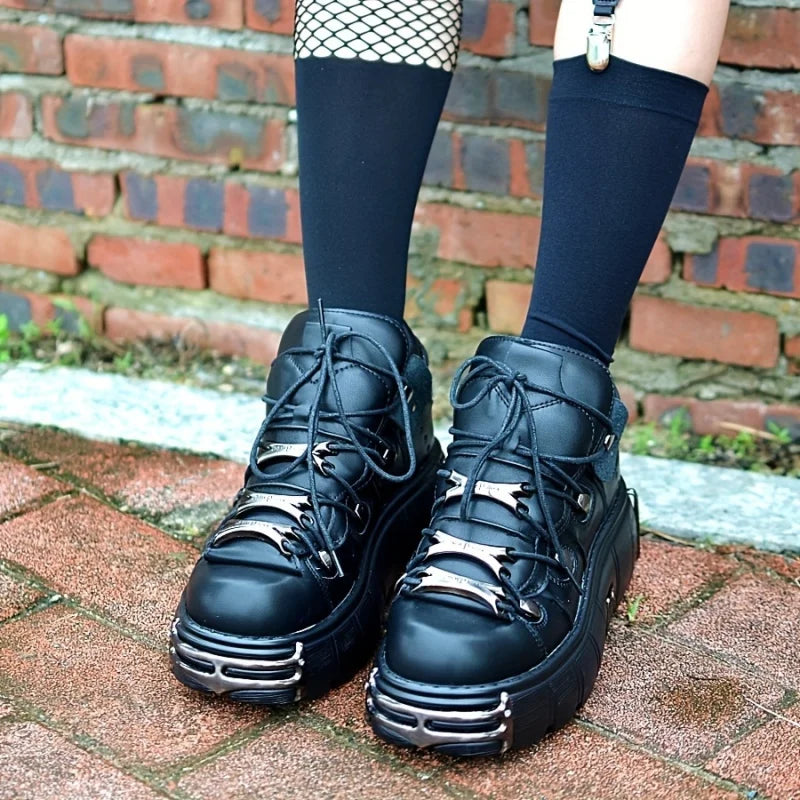 Thick Bottom Platform Women Sneakers Rock Metal Decoration Large Size Casual Trainers Punk Style Gothic Sport Shoes Female Daily