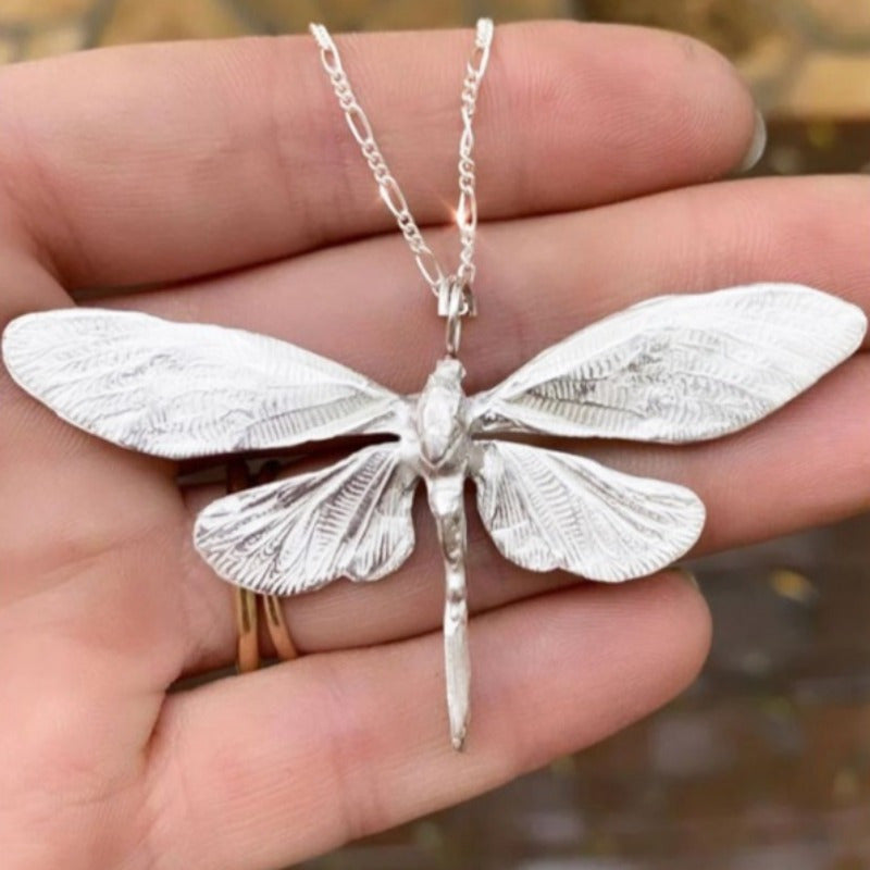 1pc Retro Bohemian Style Large Dragonfly Pendant Silvery Metal Men and Women Necklace 40+1.97inch Suitable for Daily Gift Giving Couples